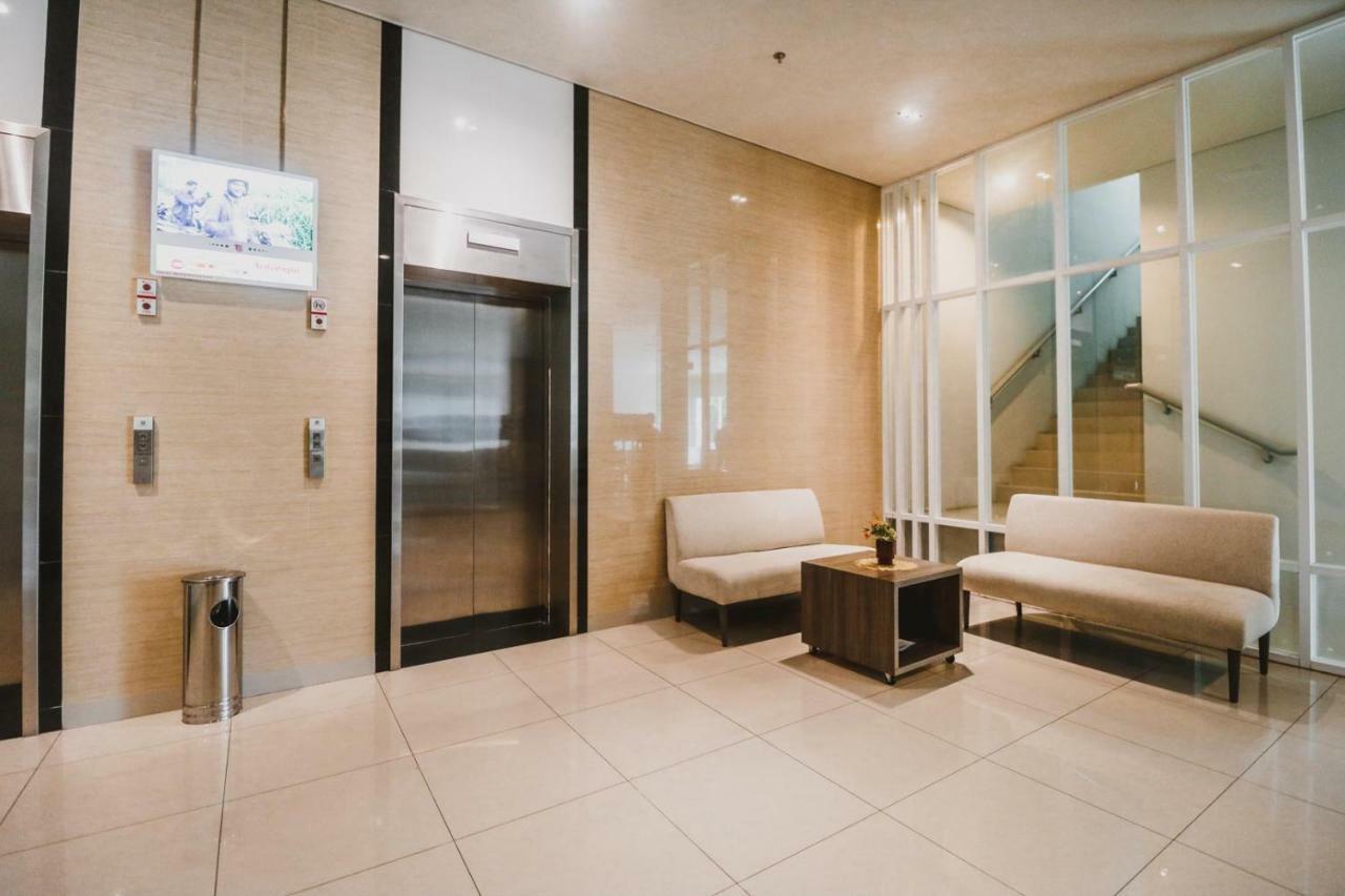 Reddoorz Apartment Near Summarecon Mall Serpong Tangerang Exterior photo