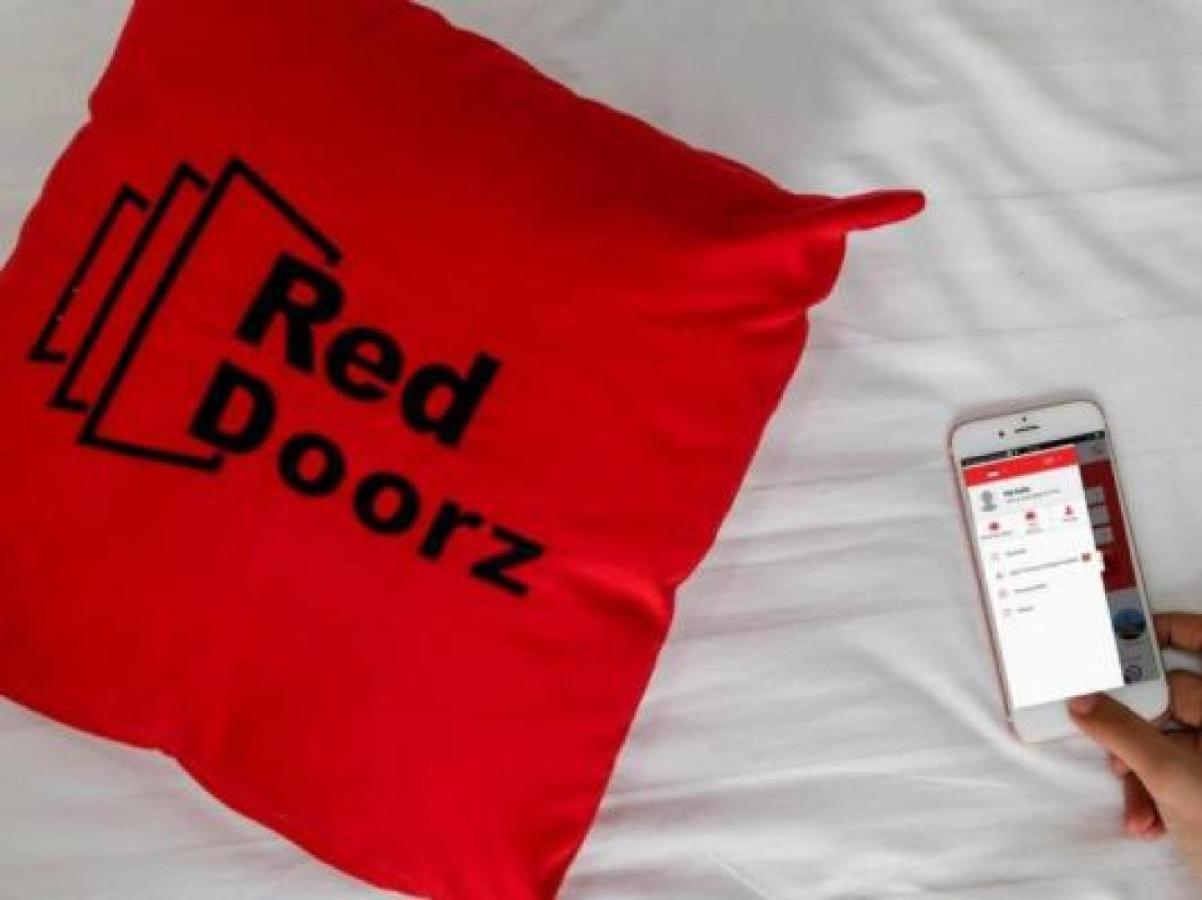 Reddoorz Apartment Near Summarecon Mall Serpong Tangerang Exterior photo